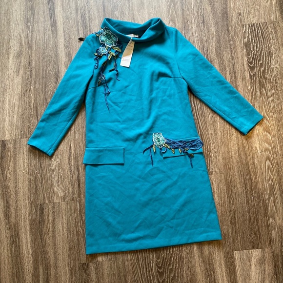 Iren Klairie Cowl Neck Floral dress - Picture 2 of 8